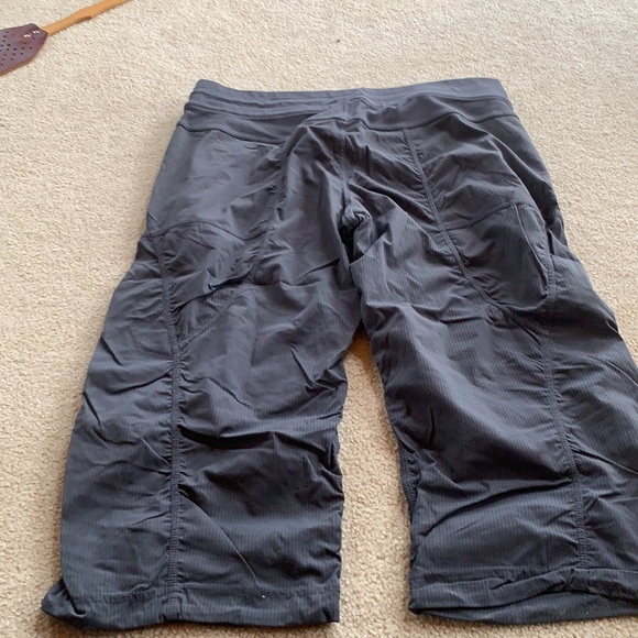 Lululemon capri studio pants unlined - Picture 2 of 2